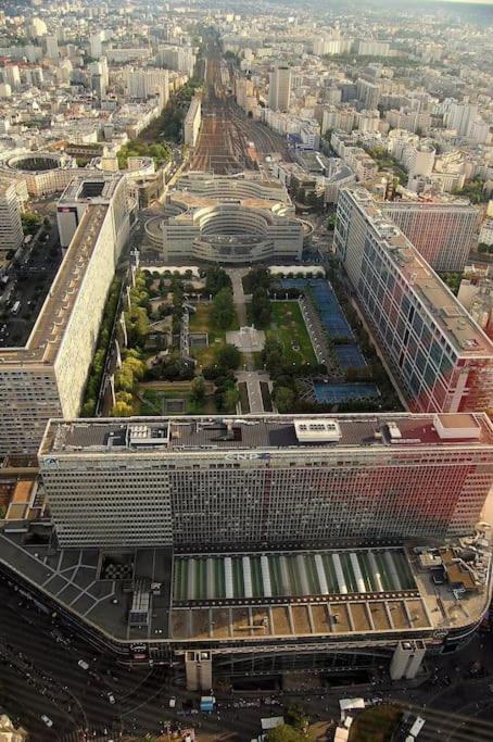 Sur Les Hauteurs De Montparnasse Parigi Esterno foto